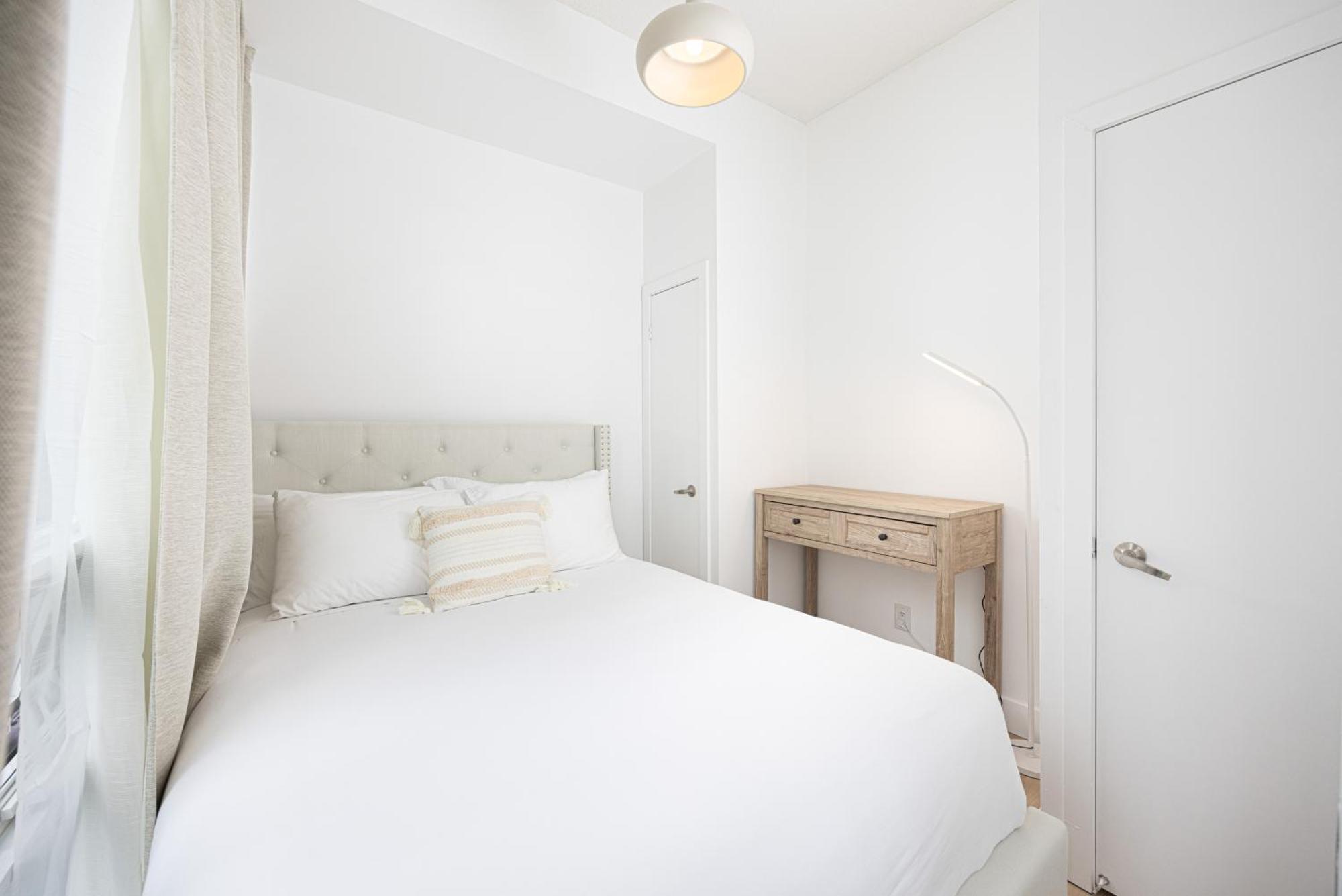 Newly Renovated Cozy Condo/Union Station Торонто Екстер'єр фото